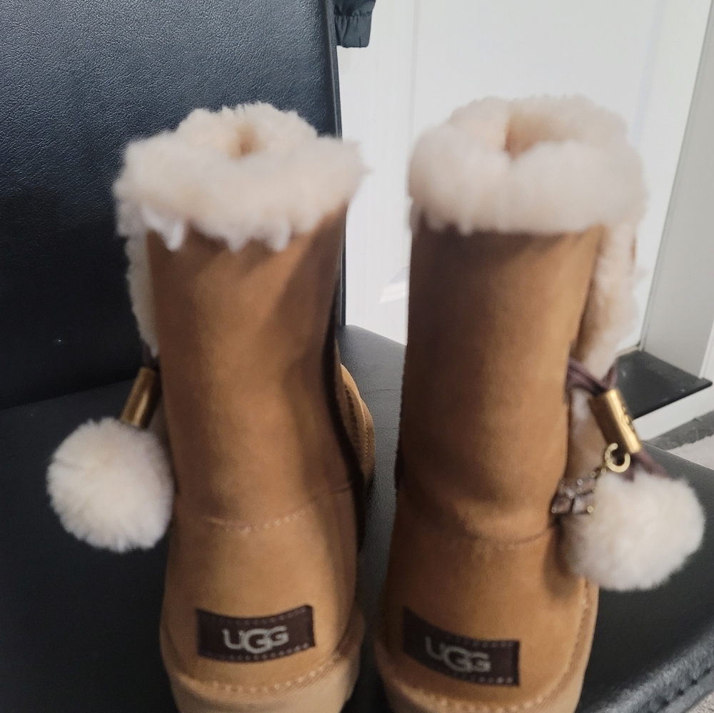 UGG size 4 big kids